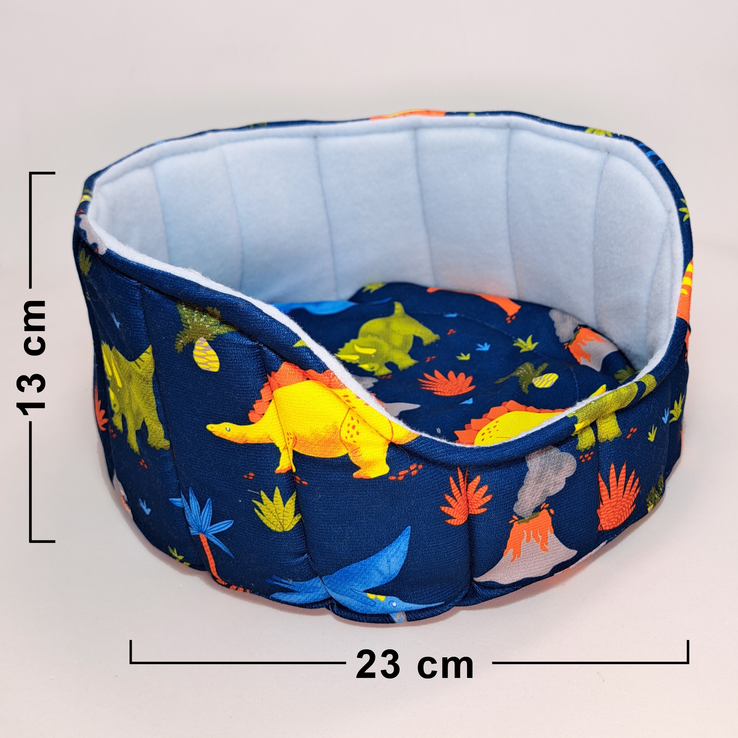 Cama con suave y acogedora para cuyo